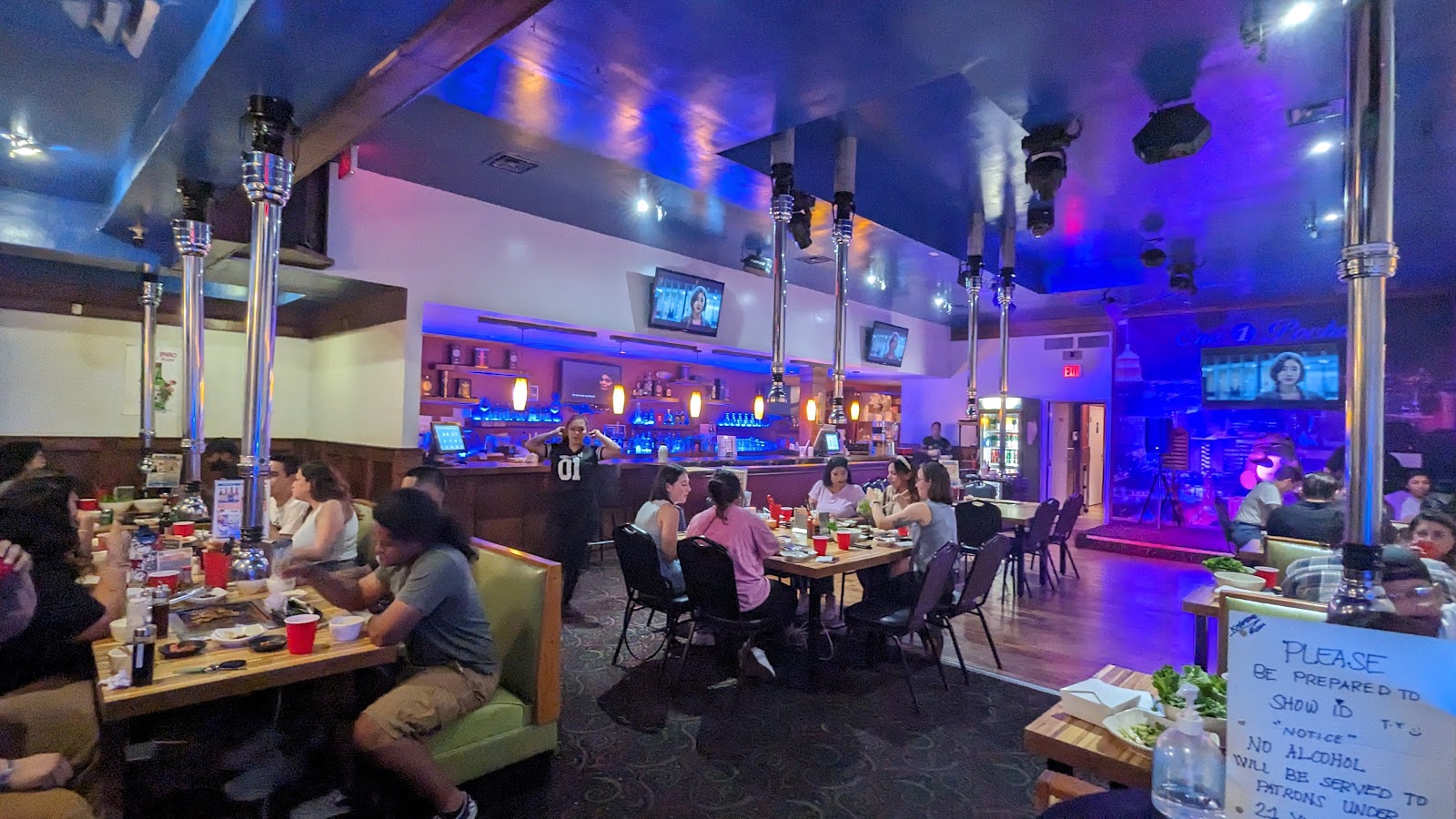 One Pocha dining room